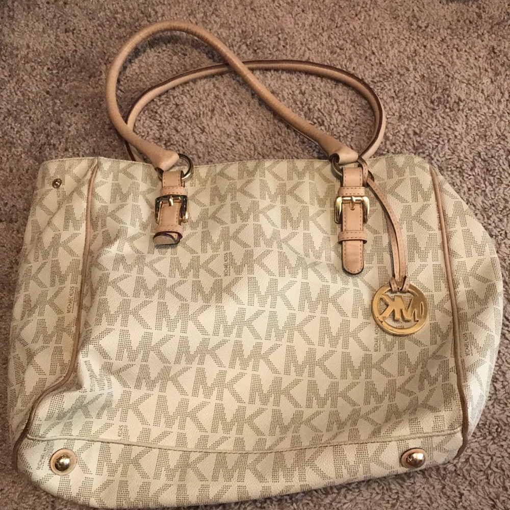 Michael Kors purse